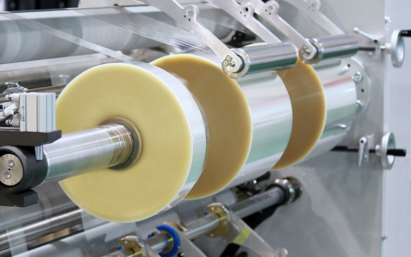 挤出淋膜机组在包装领域的优势